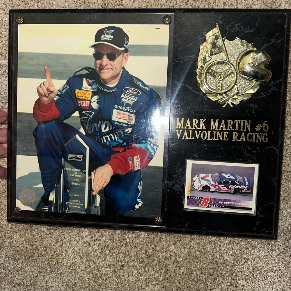 Mark Martin #6 Valvoline Racing Plaque. Picture and Card